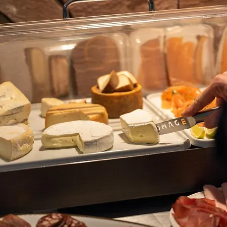 A La Ferme Ξενοδοχείο 3*